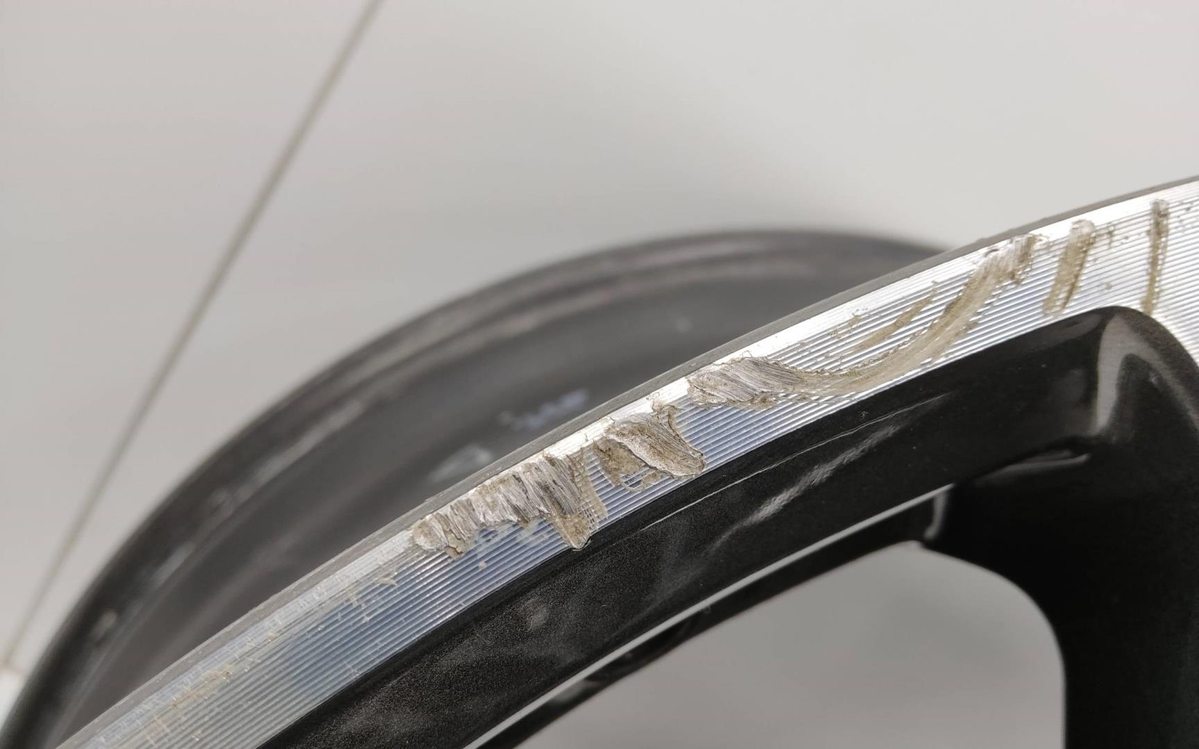 Диск колесный литой легкий сплав