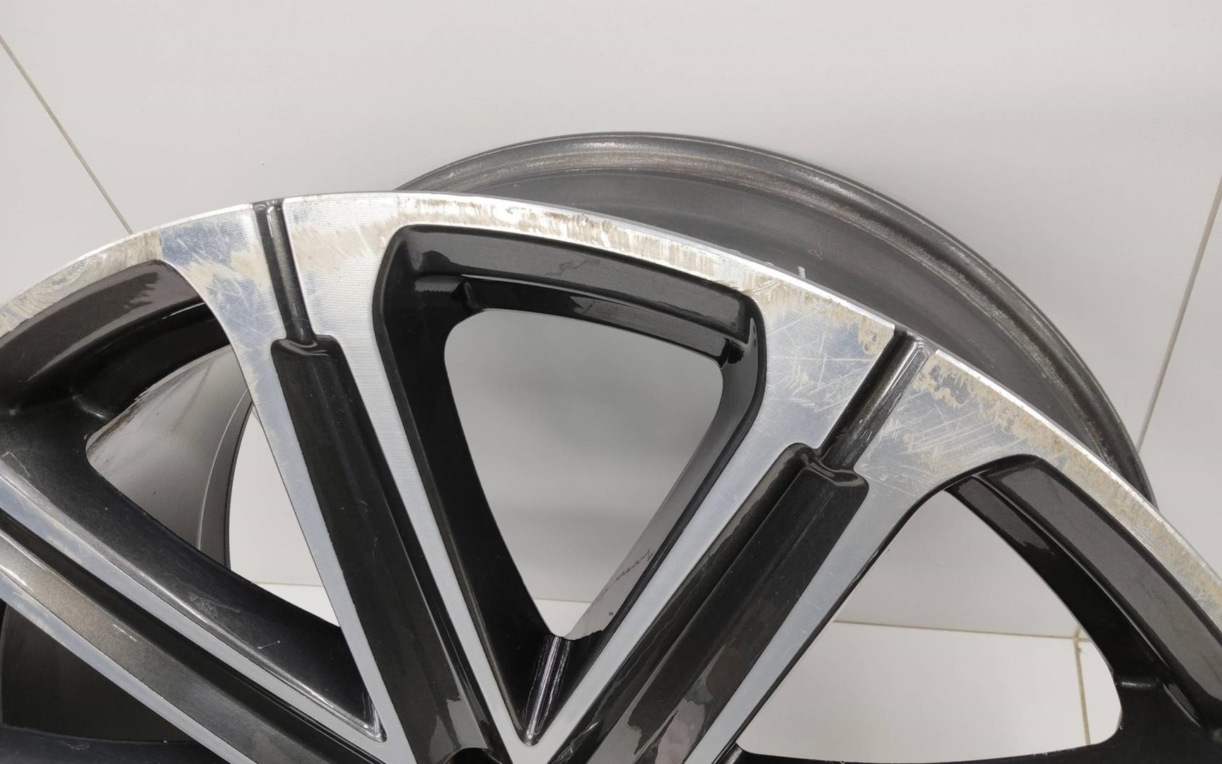 Диск колесный литой легкий сплав