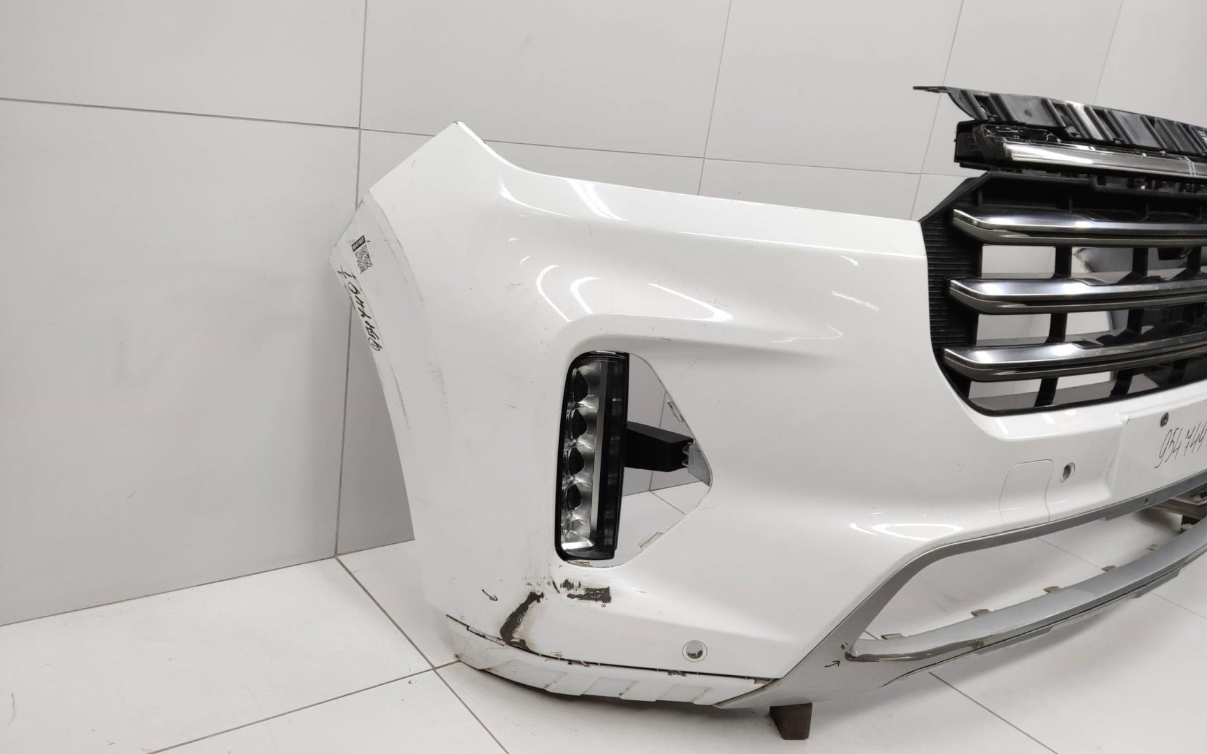 Бампер передний