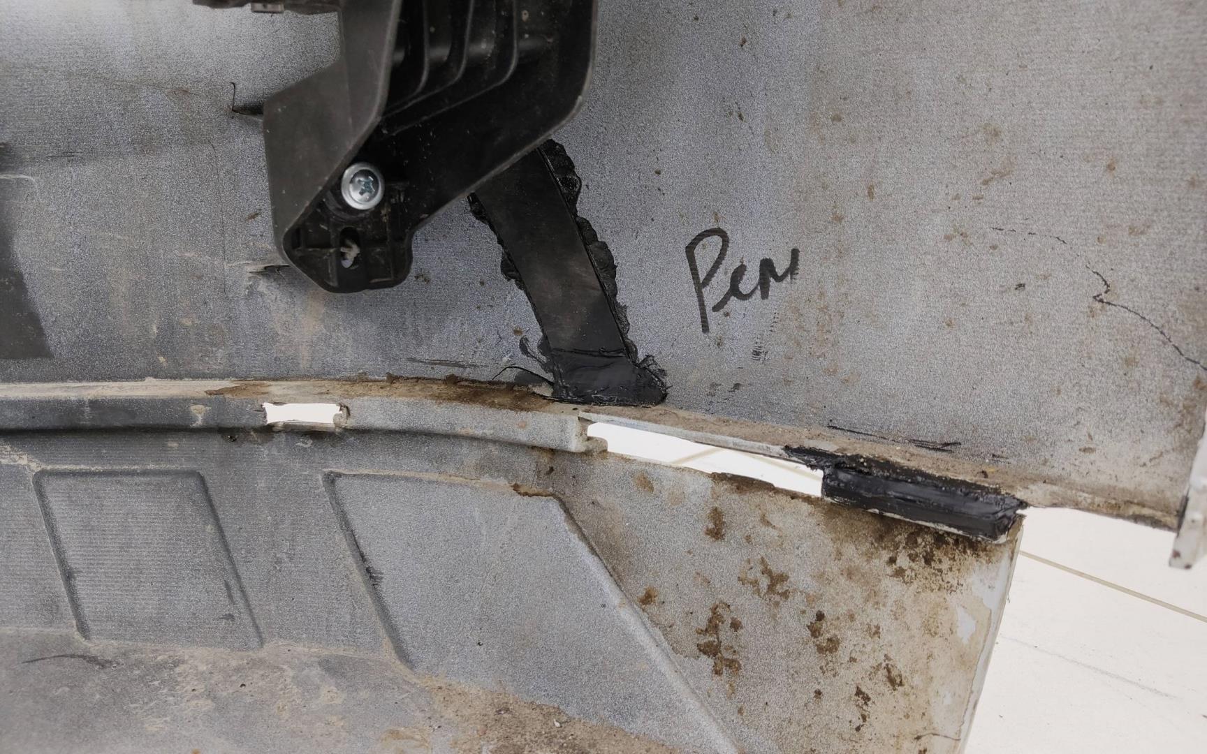 Бампер передний