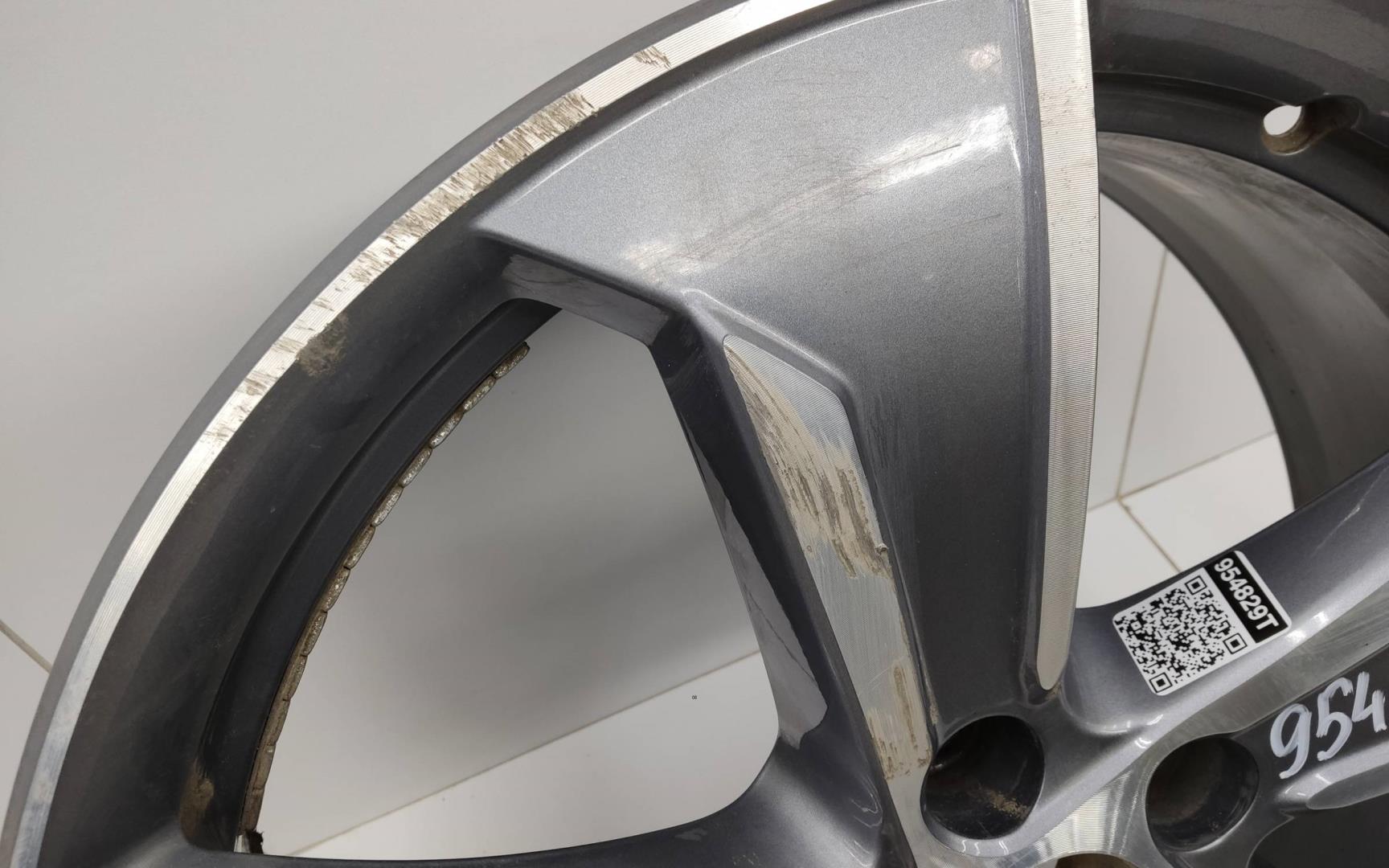 Диск колесный литой легкий сплав