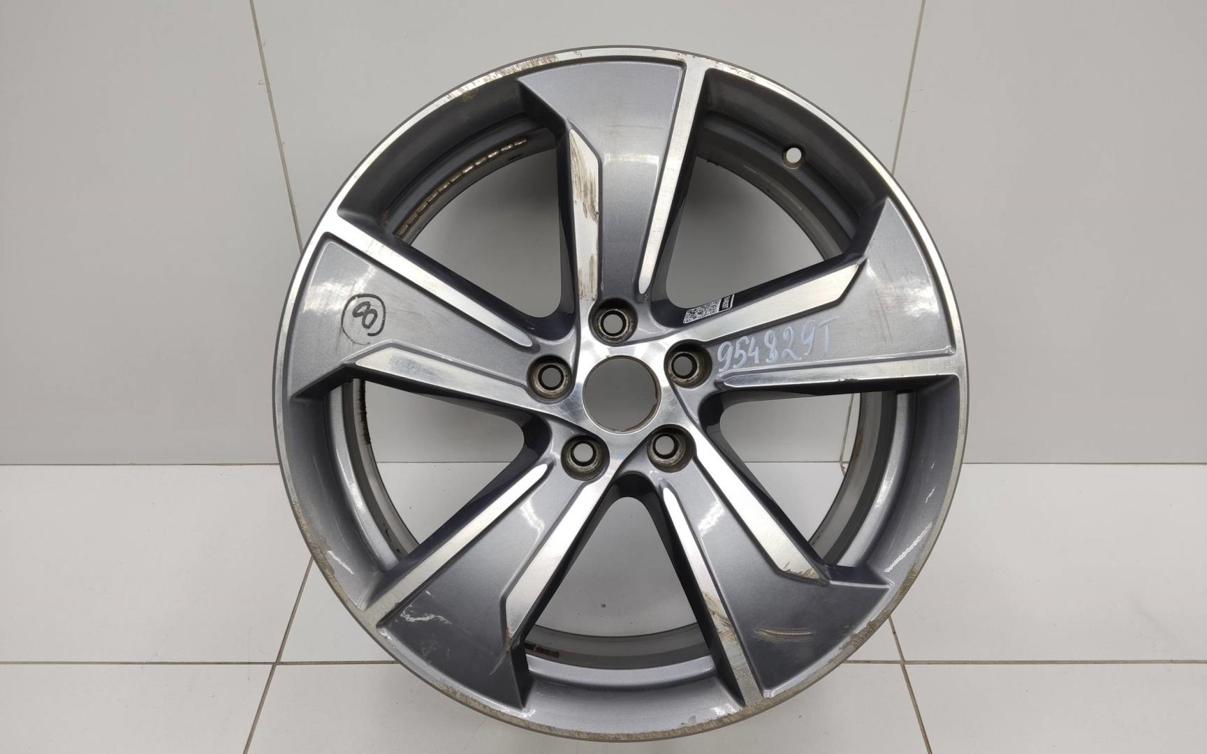 Диск колесный литой легкий сплав