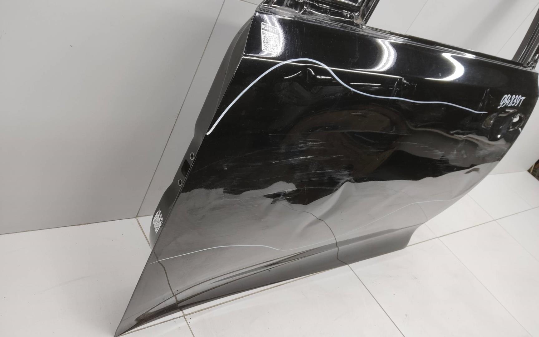 Дверь передняя левая