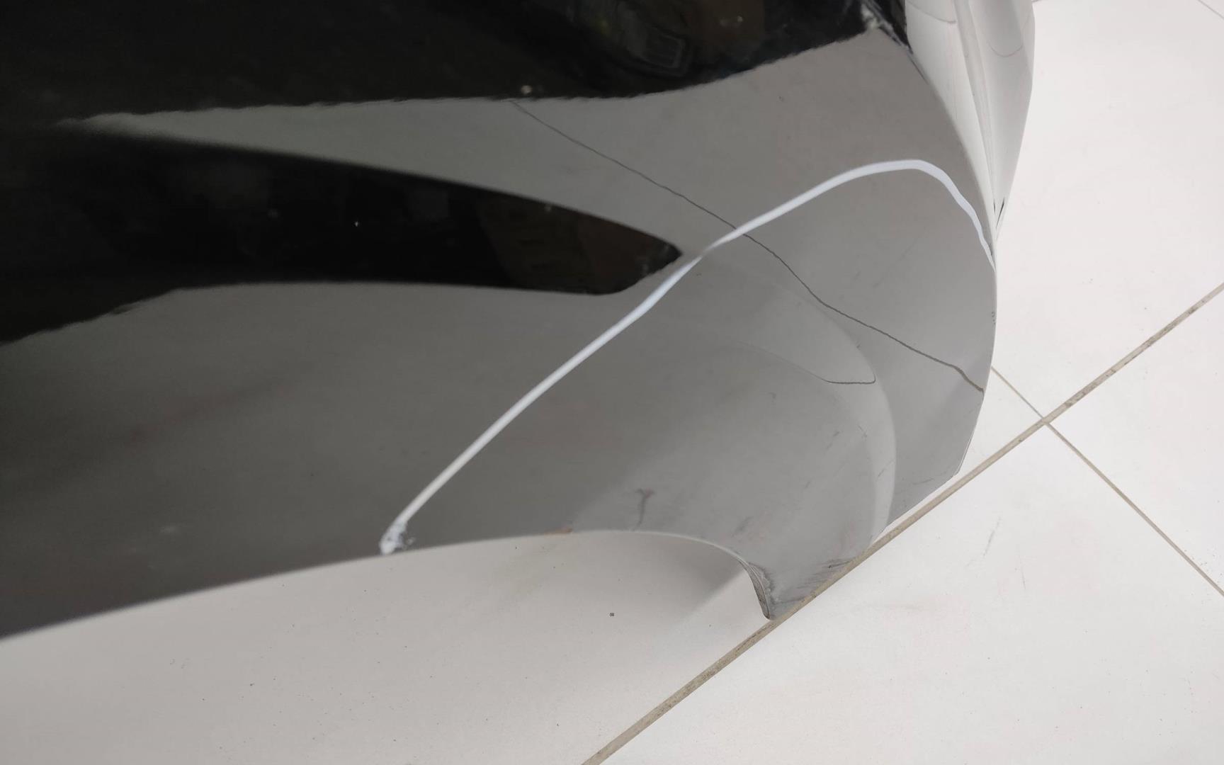 Крыло переднее правое