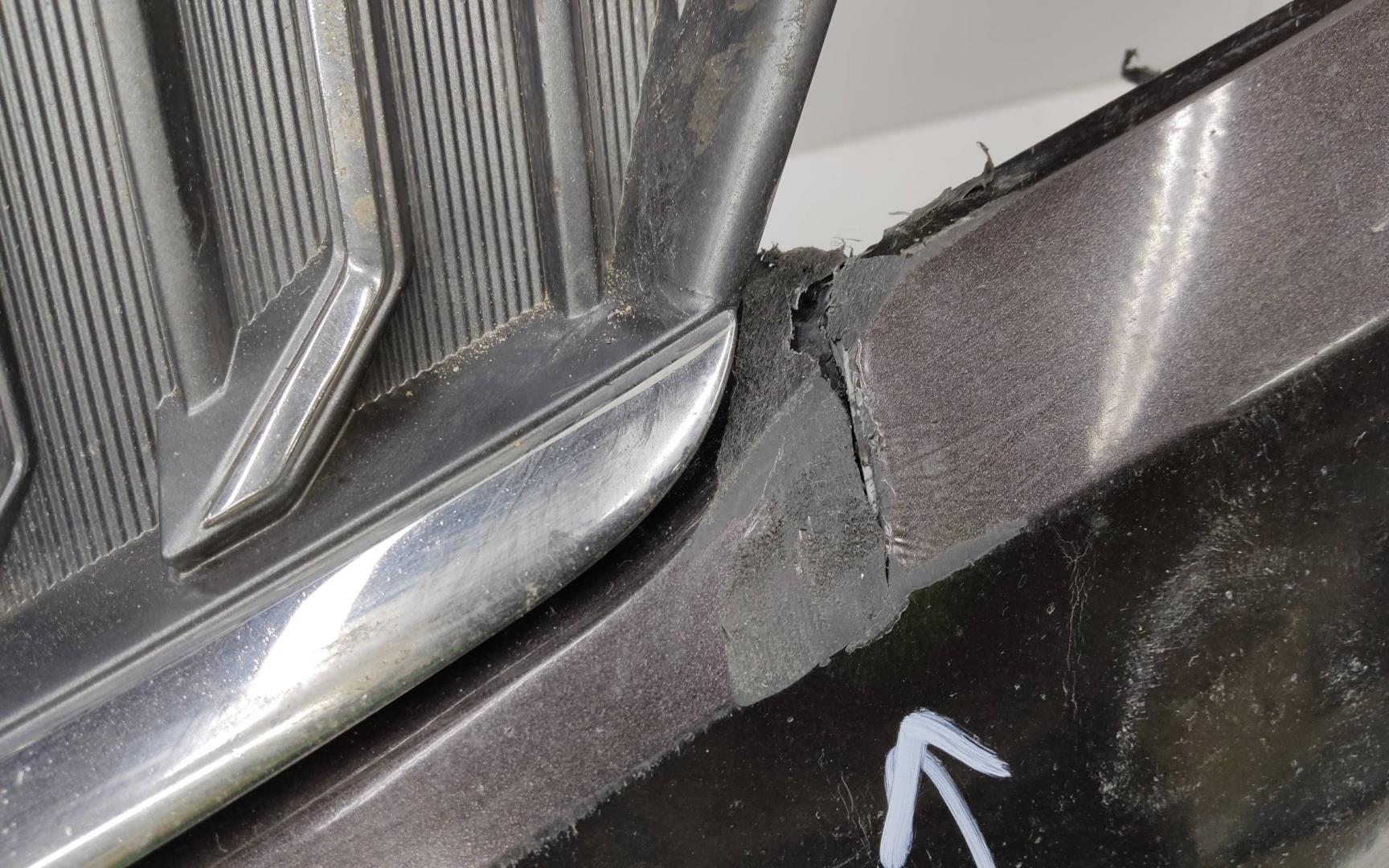 Бампер передний