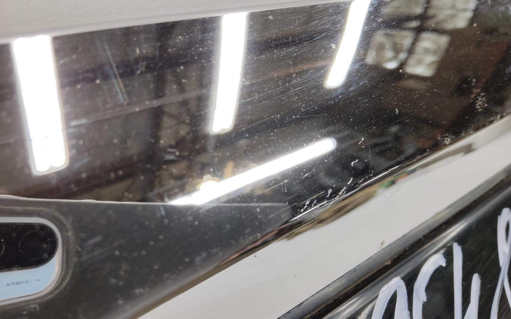 Накладка двери передней правой