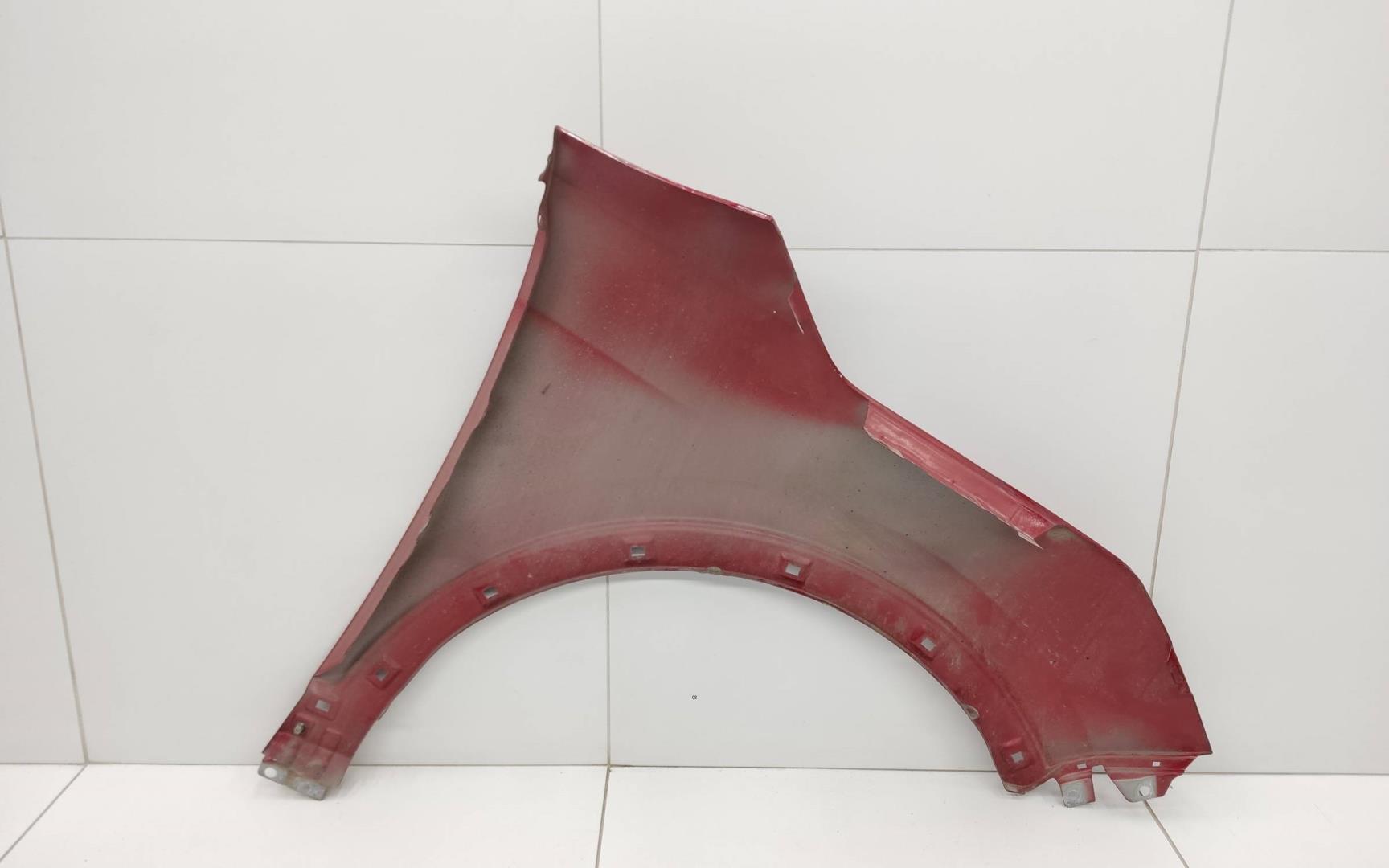 Крыло переднее левое