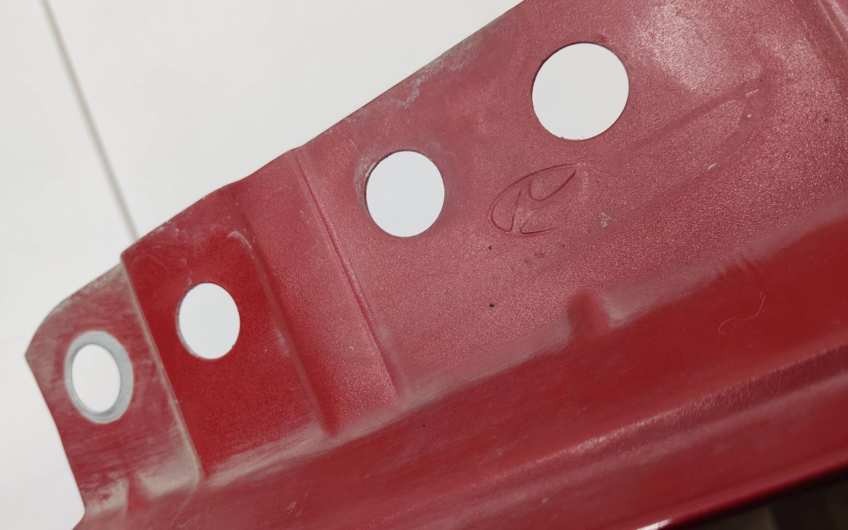 Крыло переднее левое