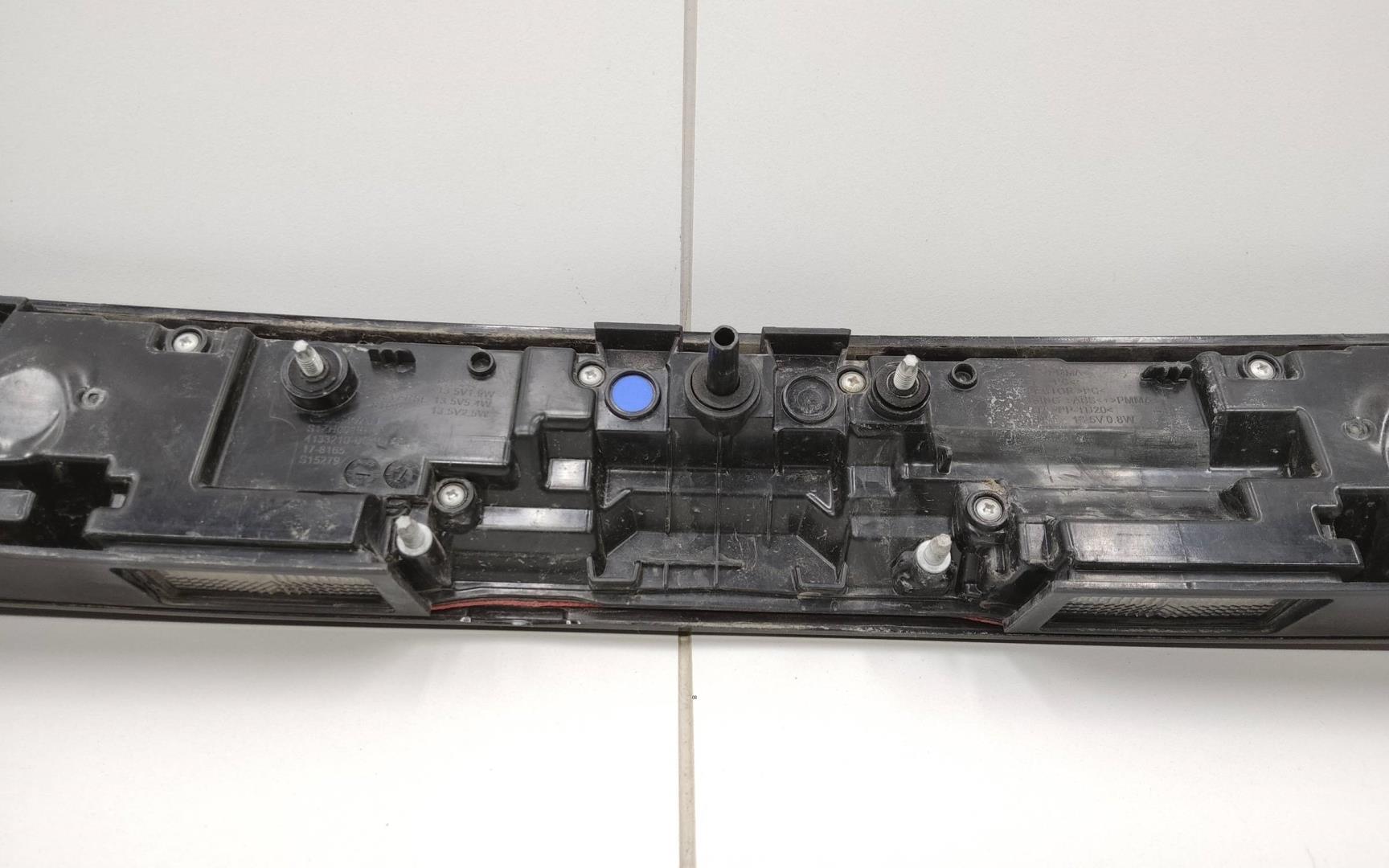 Фонарь задний