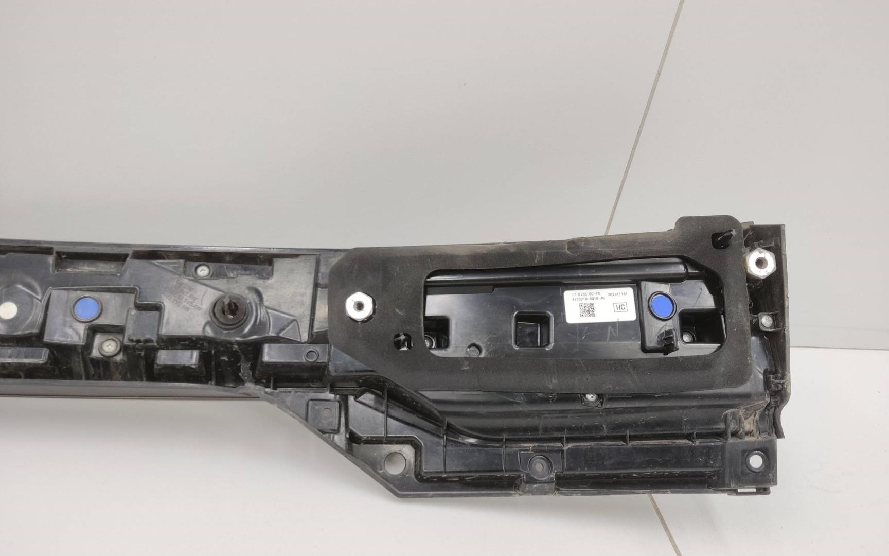 Фонарь задний