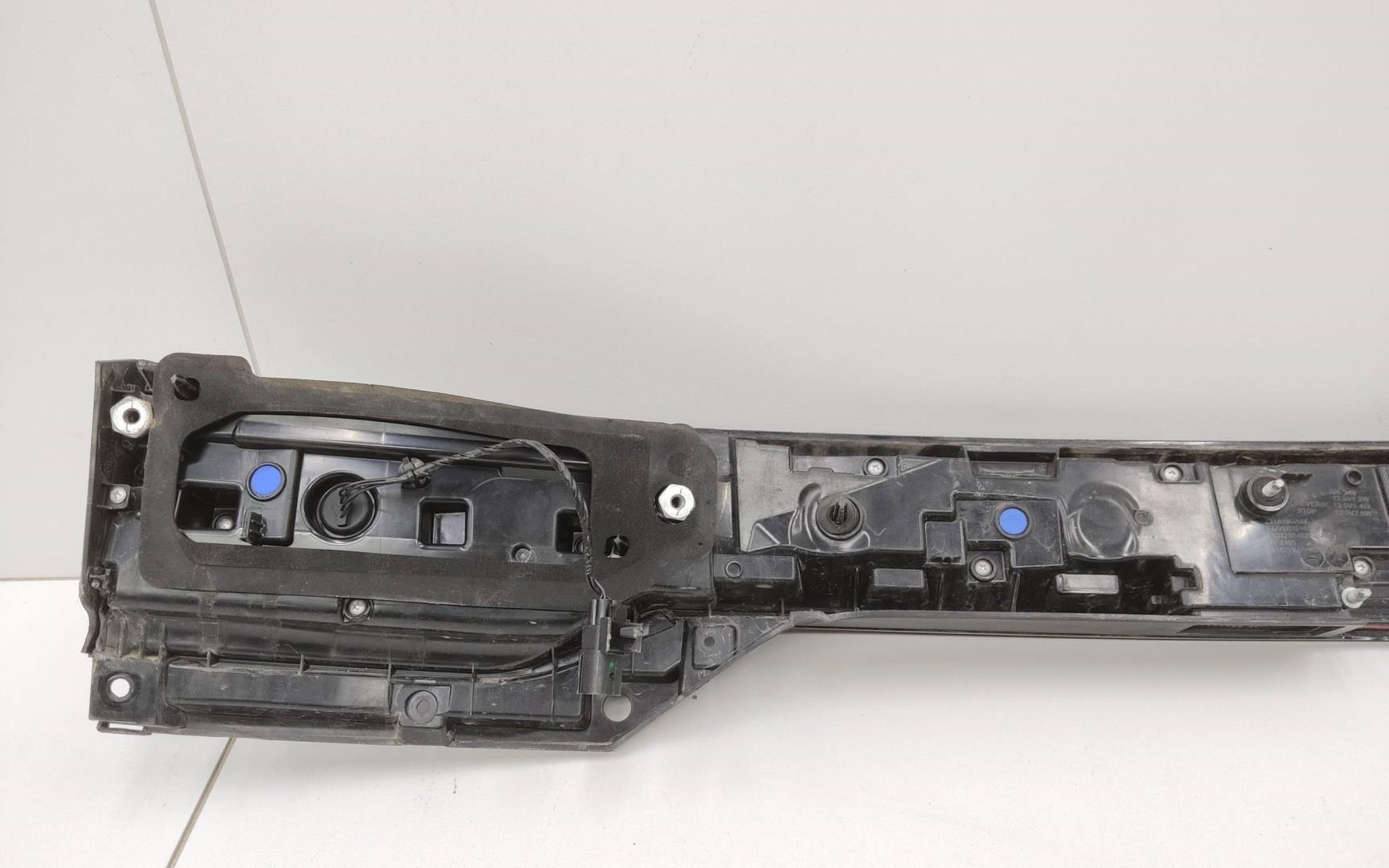 Фонарь задний