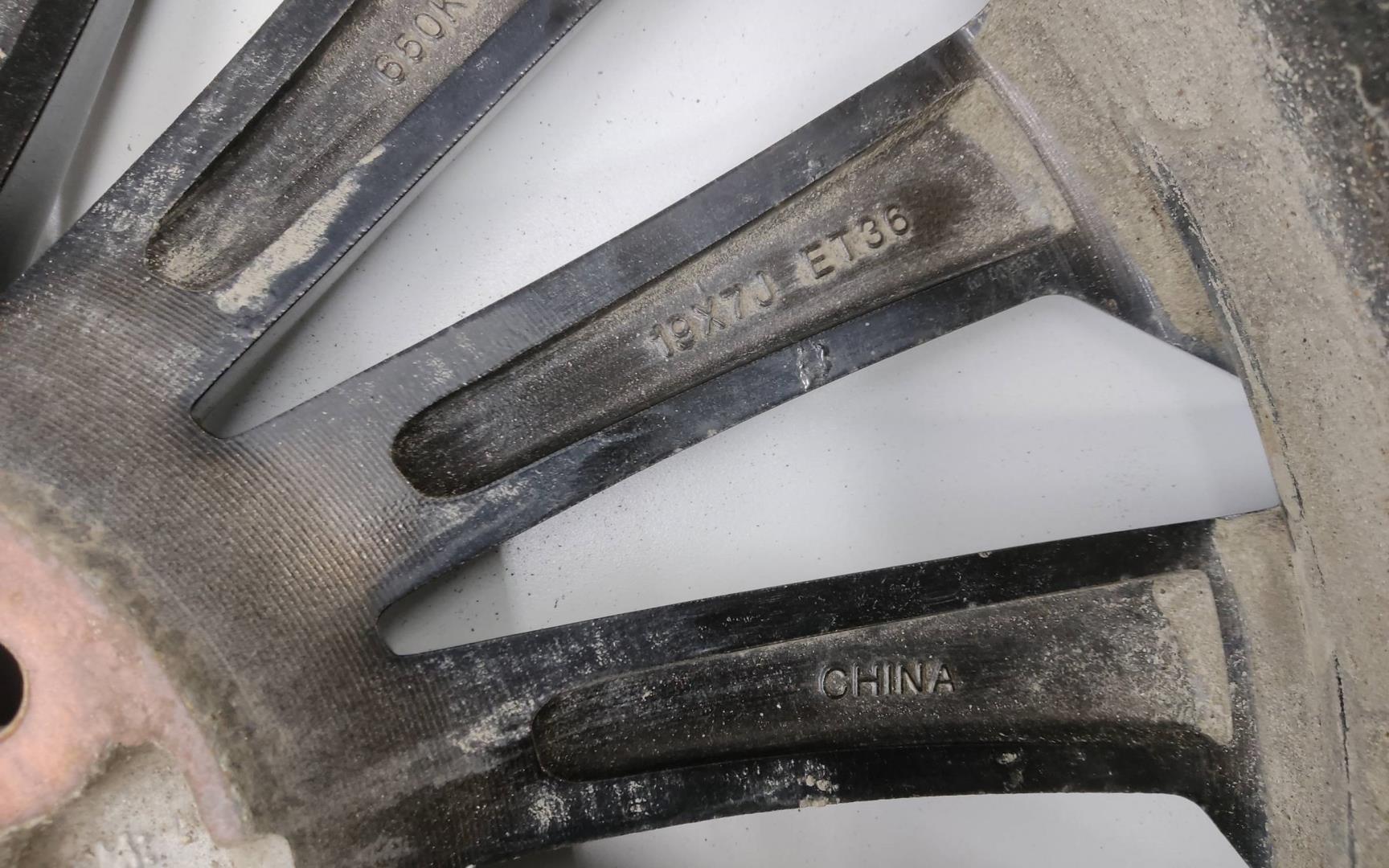 Диск колесный литой легкий сплав