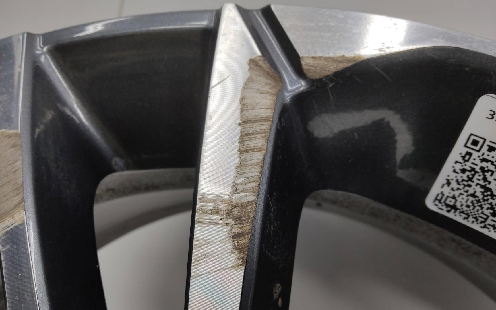 Диск колесный литой легкий сплав