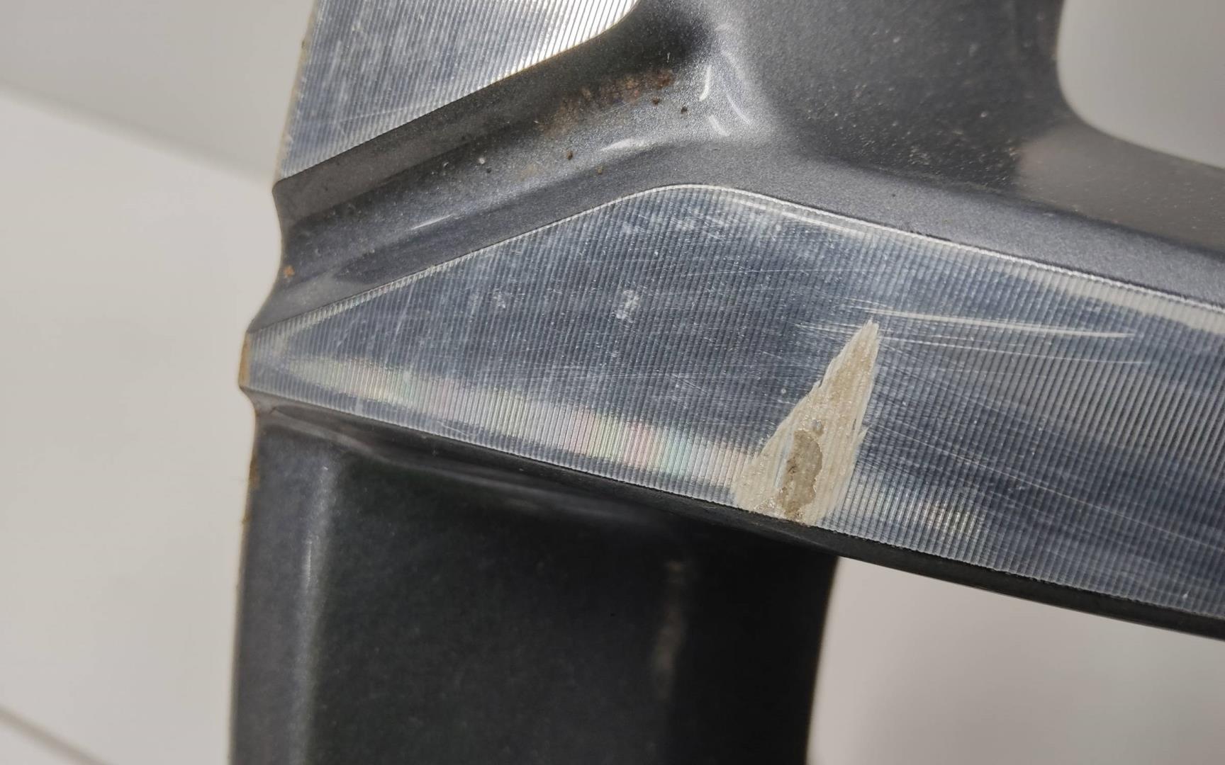 Диск колесный литой легкий сплав