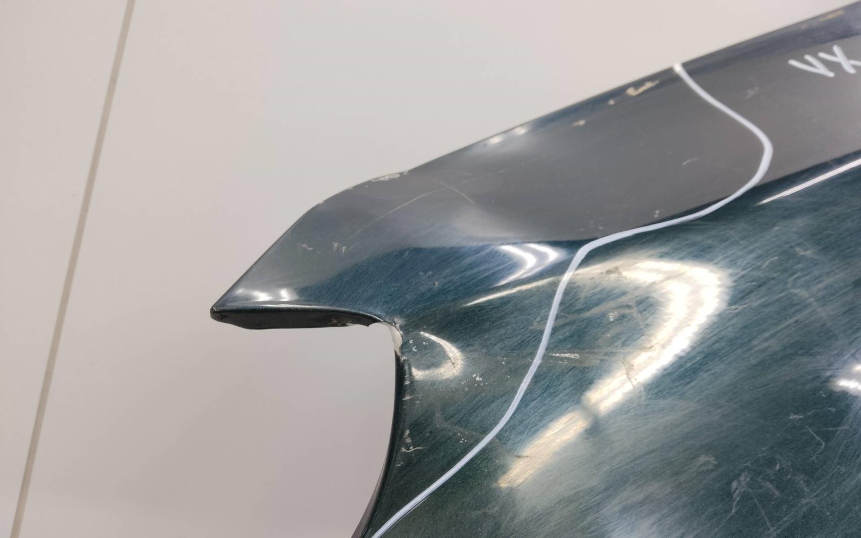 Крыло переднее левое