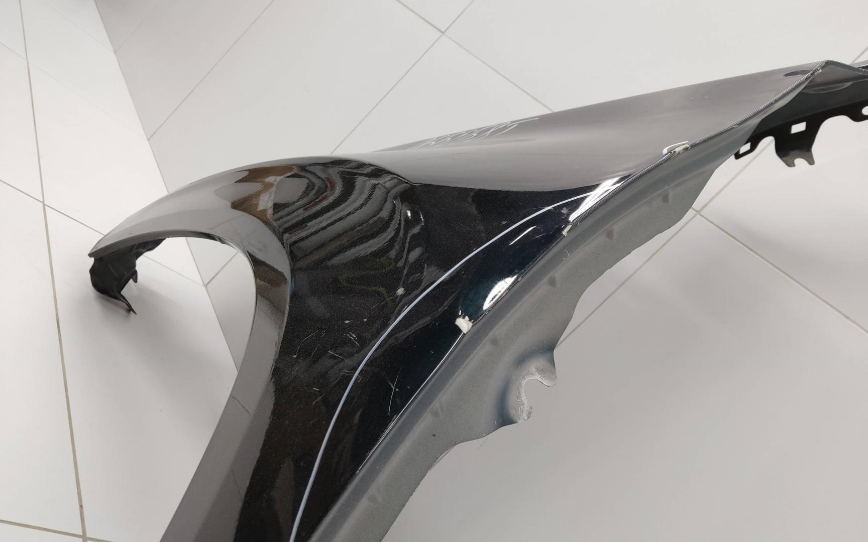 Крыло переднее левое