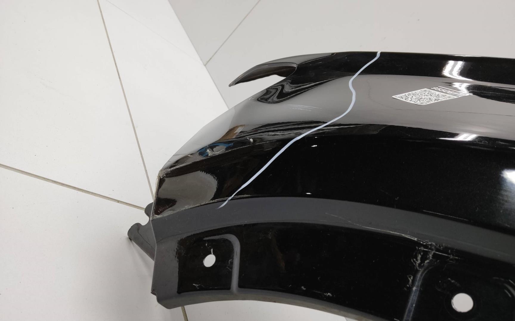 Крыло переднее левое