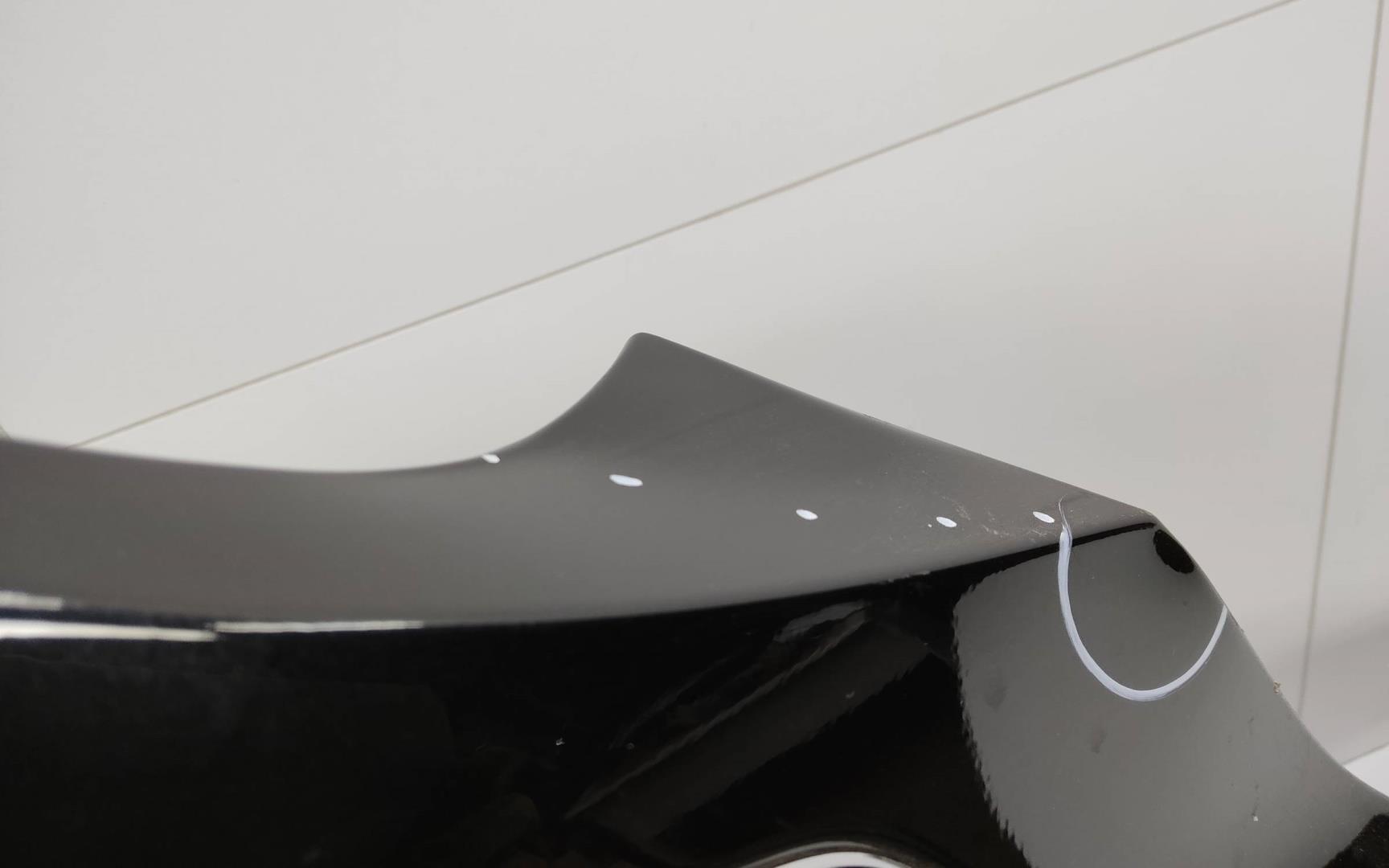 Крыло переднее правое