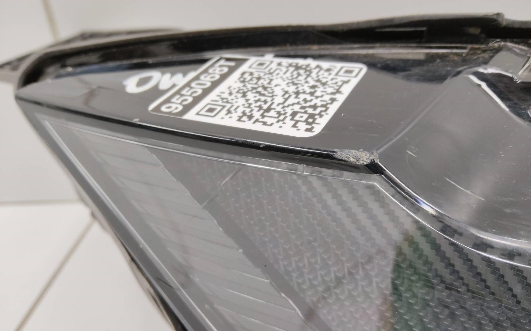 Фара дневного света правая (ходовые огни)