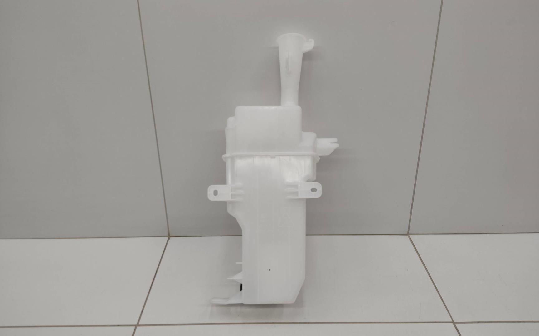 Бачок омывателя лобового стекла