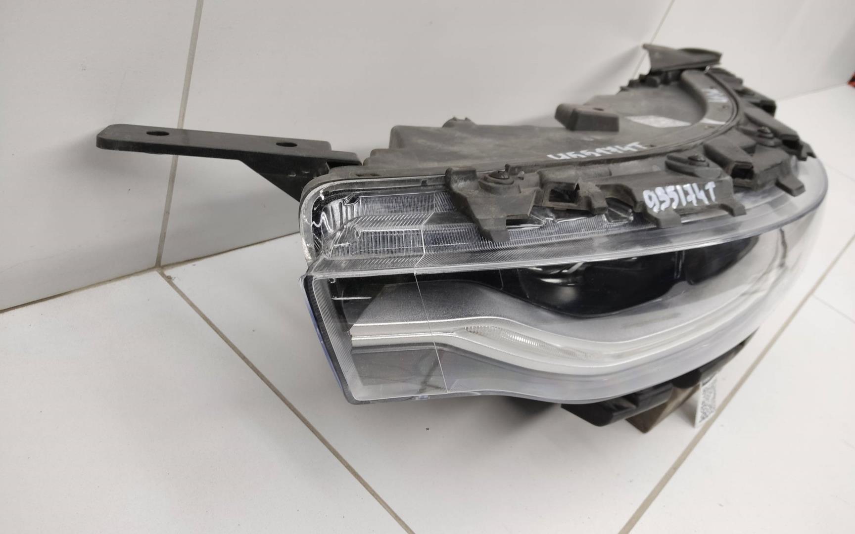 Указатель поворота левый