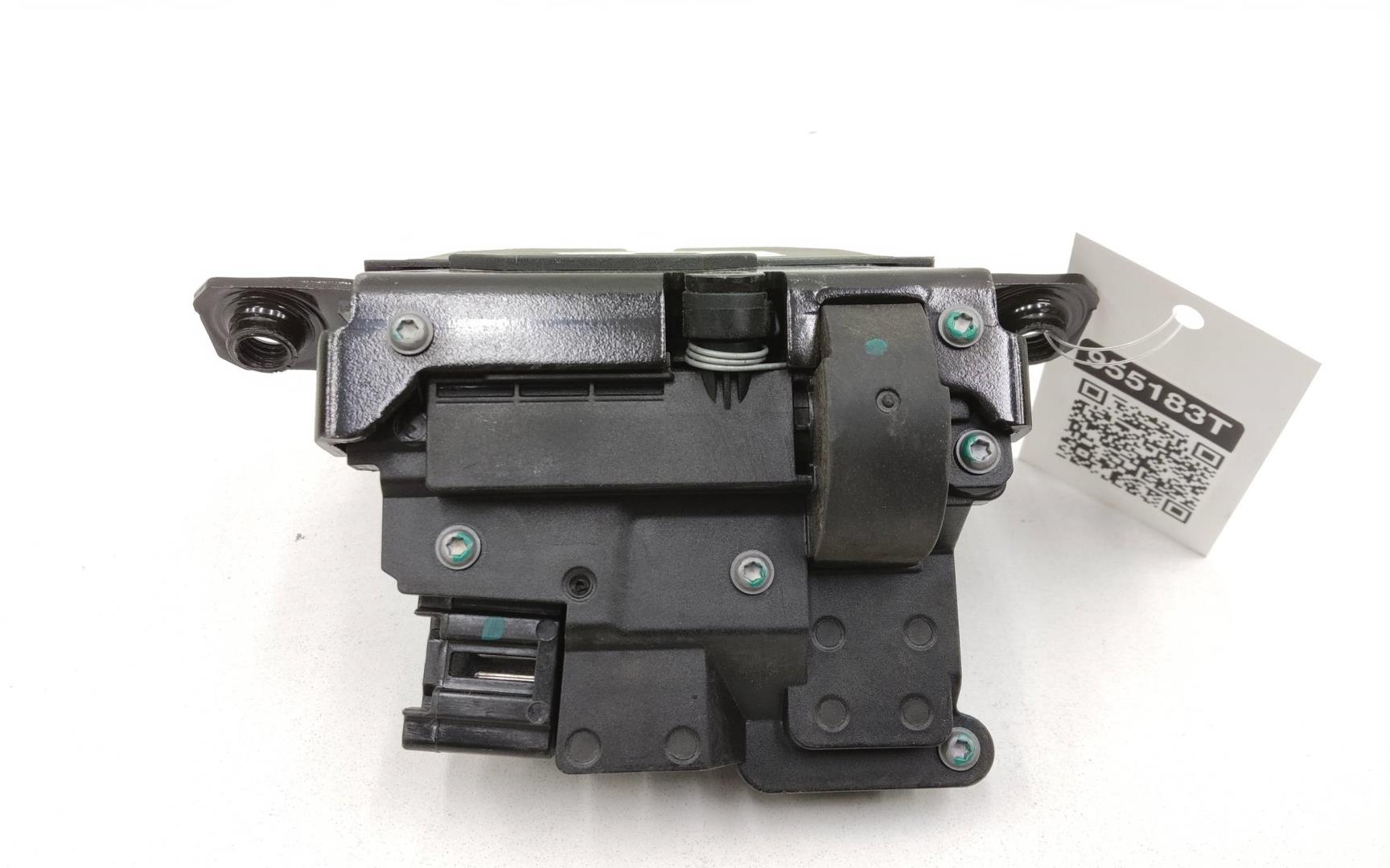 Замок багажника