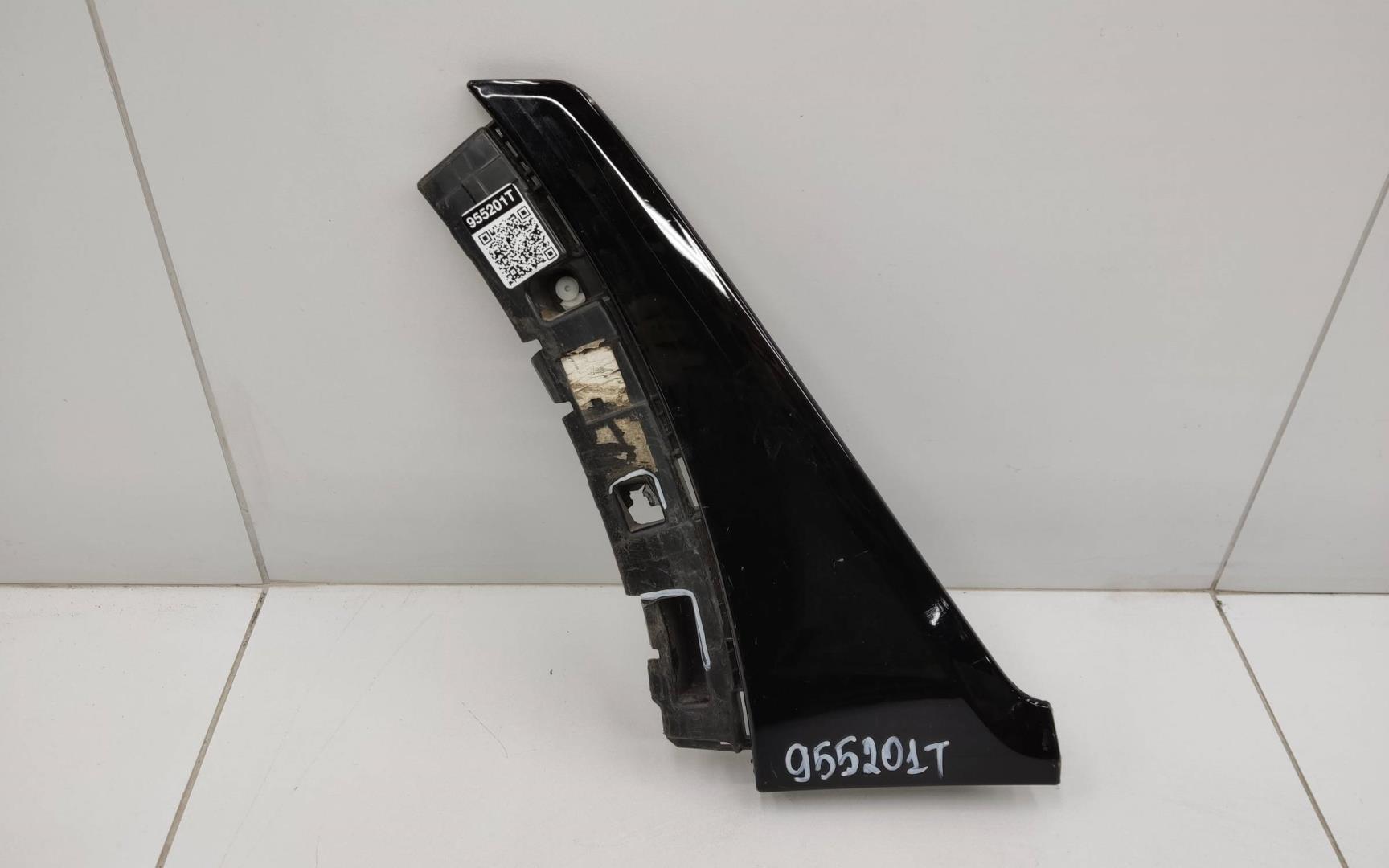 Накладка переднего крыла левого