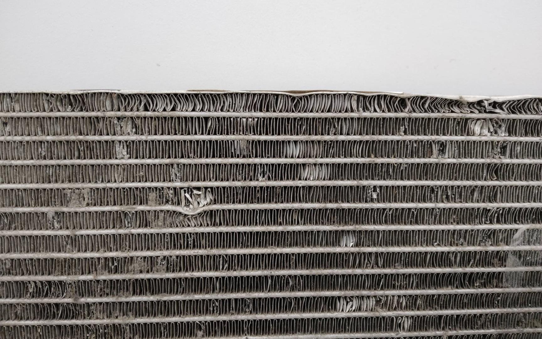 Радиатор охлаждения двигателя дополнительный