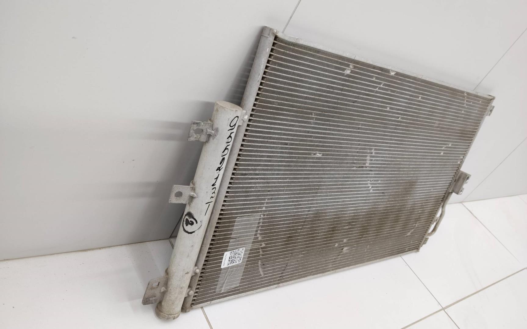 Радиатор кондиционера / конденсер