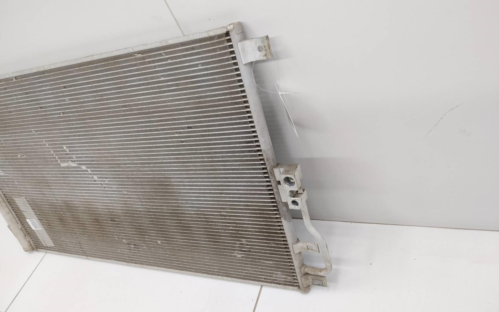 Радиатор кондиционера / конденсер