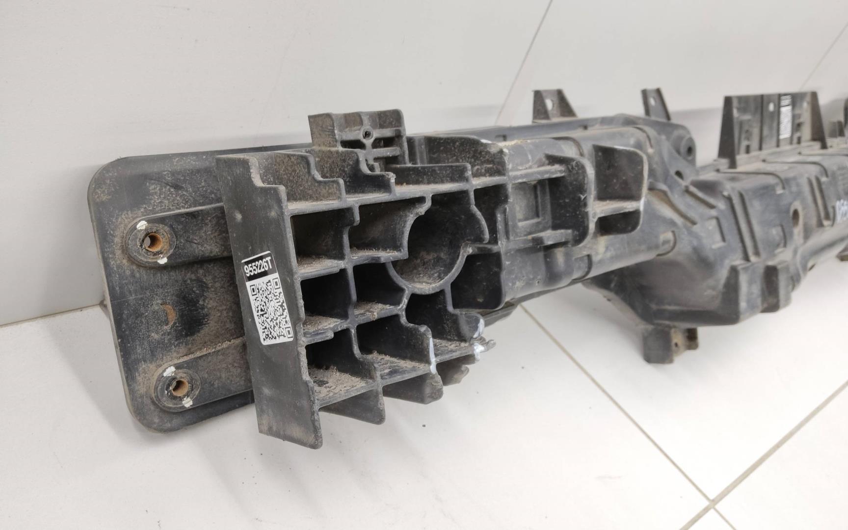 Усилитель заднего бампера