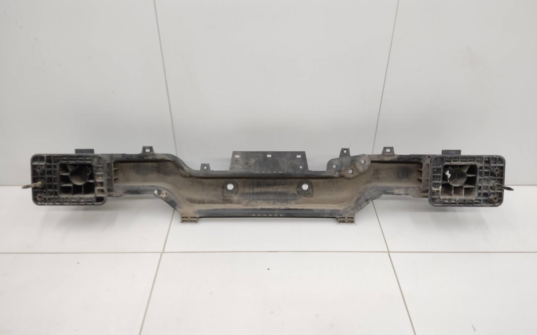 Усилитель заднего бампера