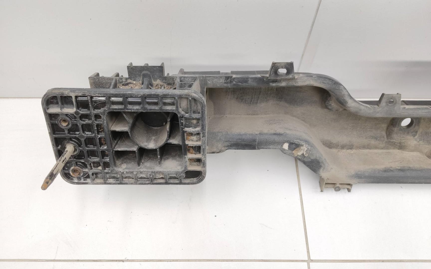 Усилитель заднего бампера