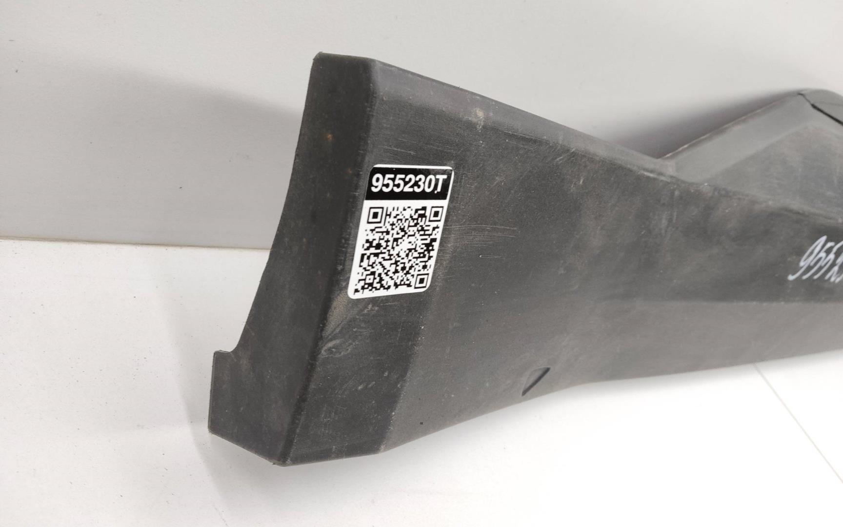 Накладка двери задней правой