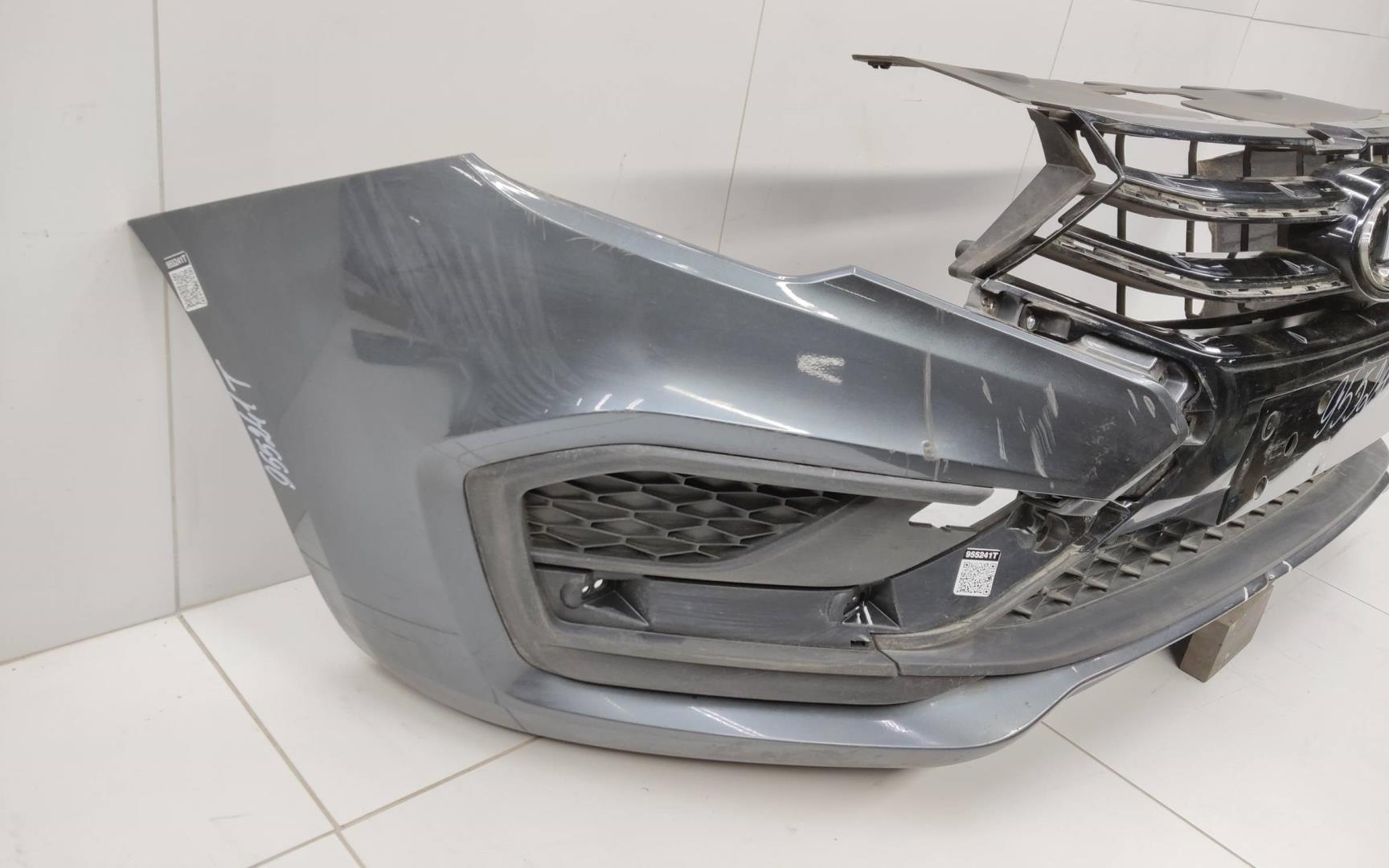 Бампер передний