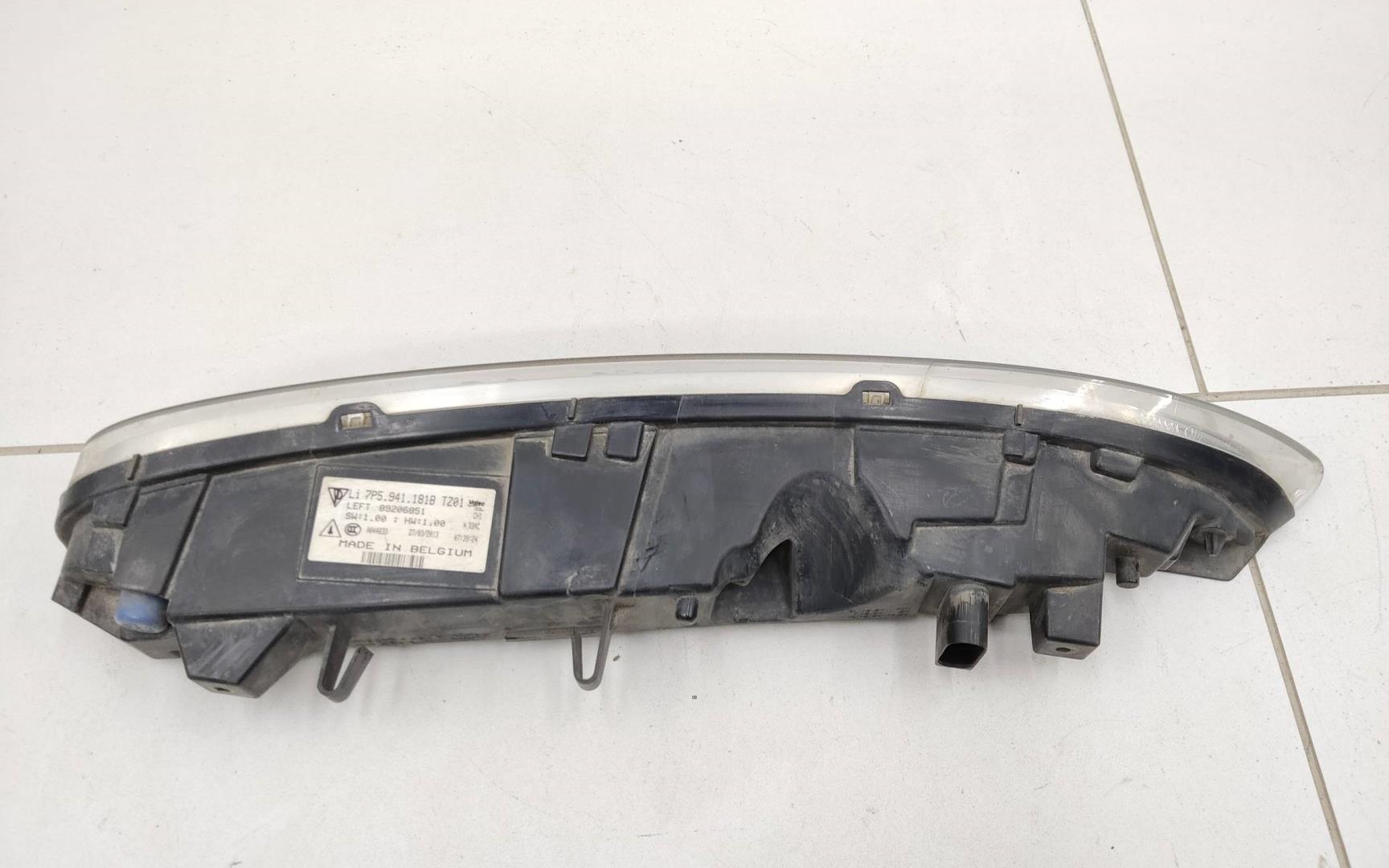 Фара дневного света левая (ходовые огни)