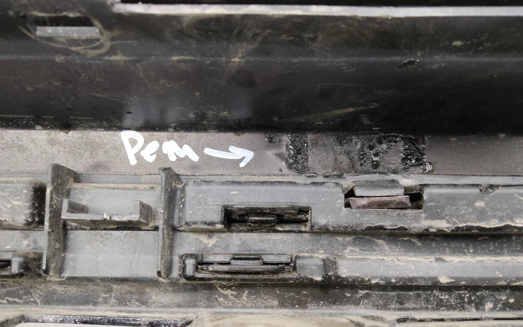 Бампер задний