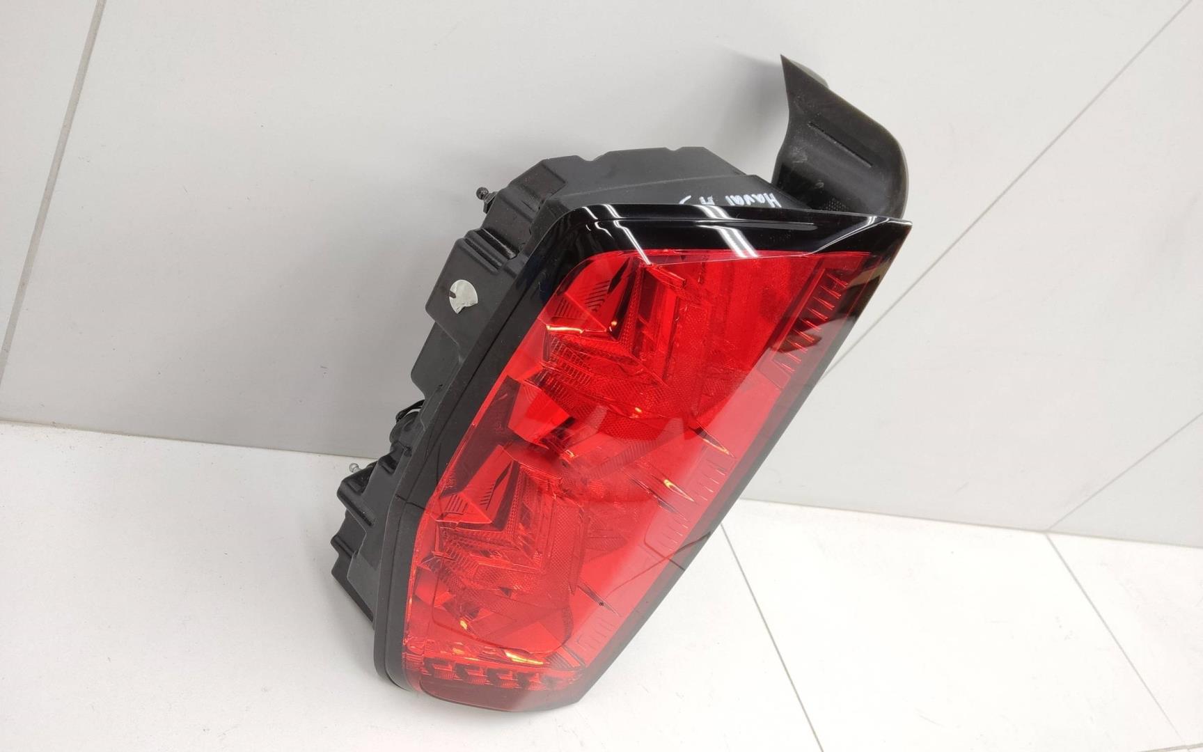 Фонарь задний левый