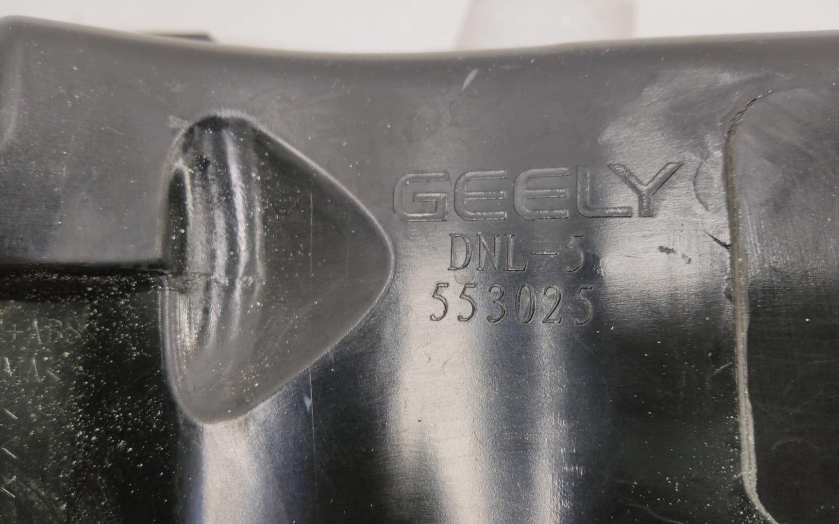 Фонарь задний наружный левый