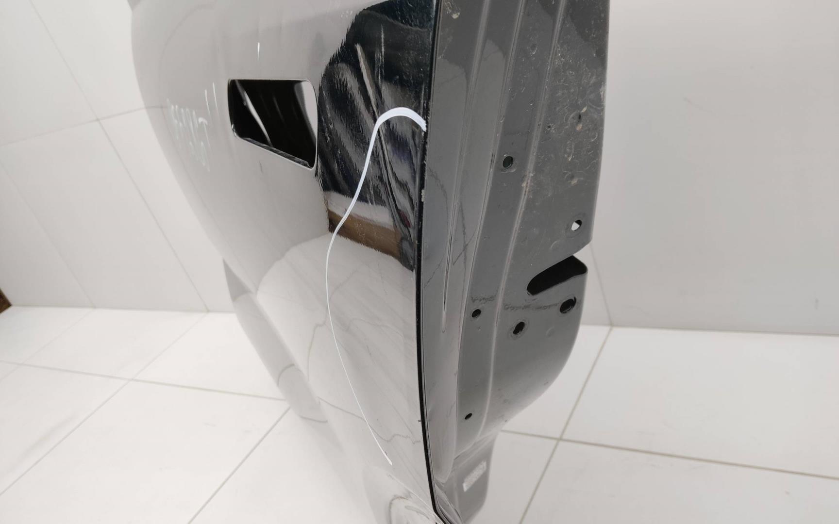 Дверь задняя левая