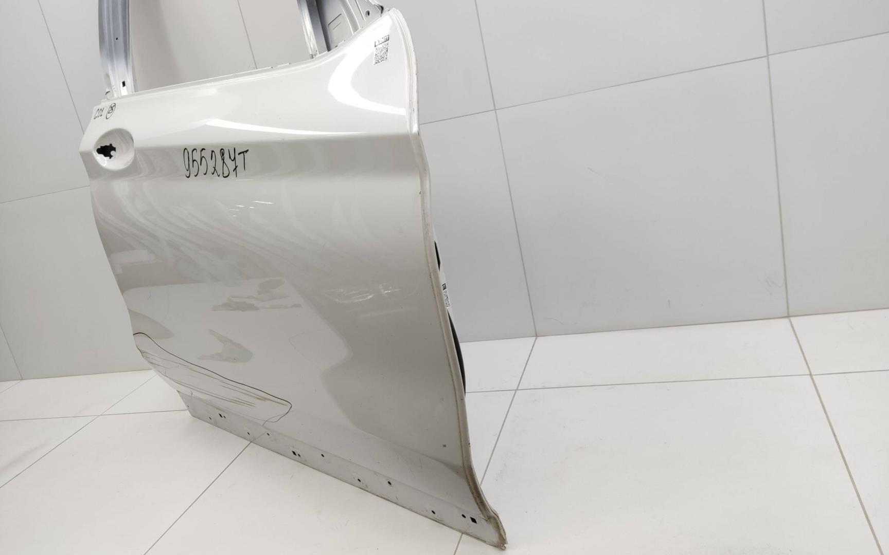 Дверь передняя правая