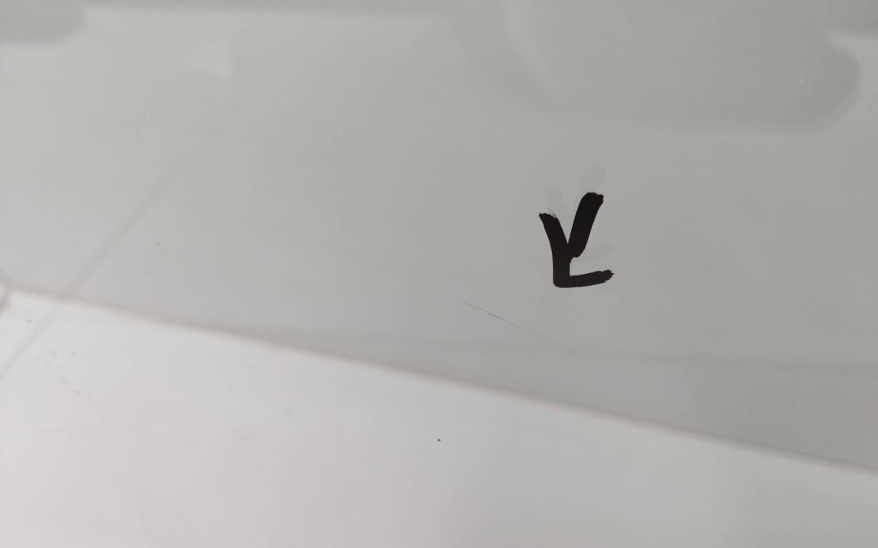 Стекло двери передней правой