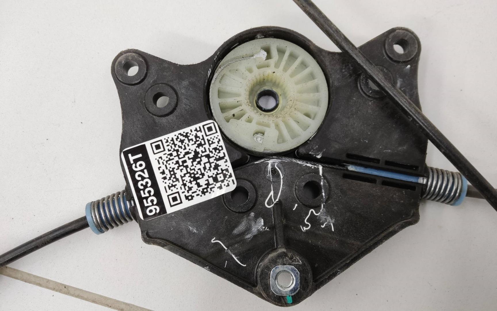 Стеклоподъемник электр. передний правый