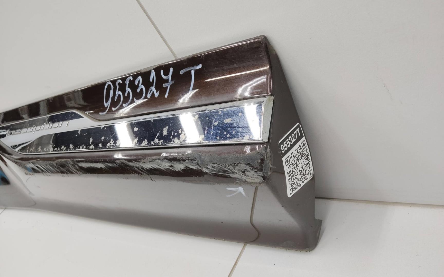 Накладка двери задней правой