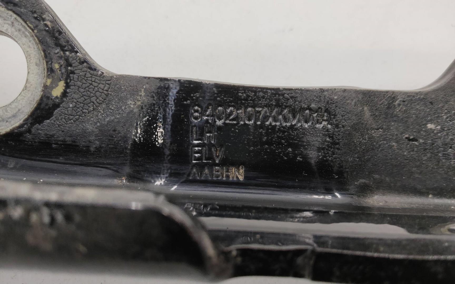 Петля капота левая