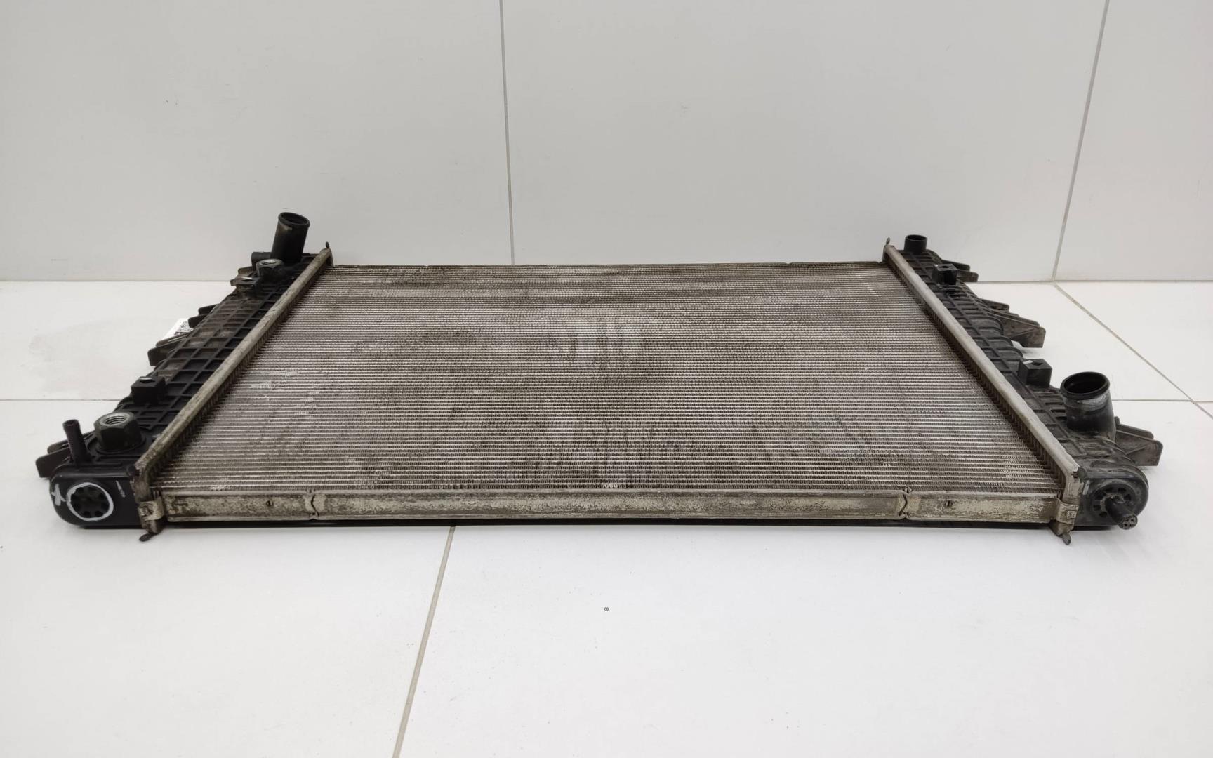 Радиатор охлаждения двигателя основной