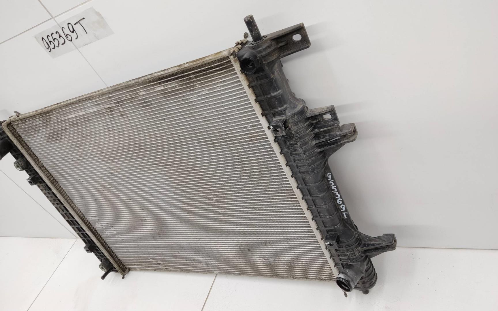 Радиатор охлаждения двигателя основной