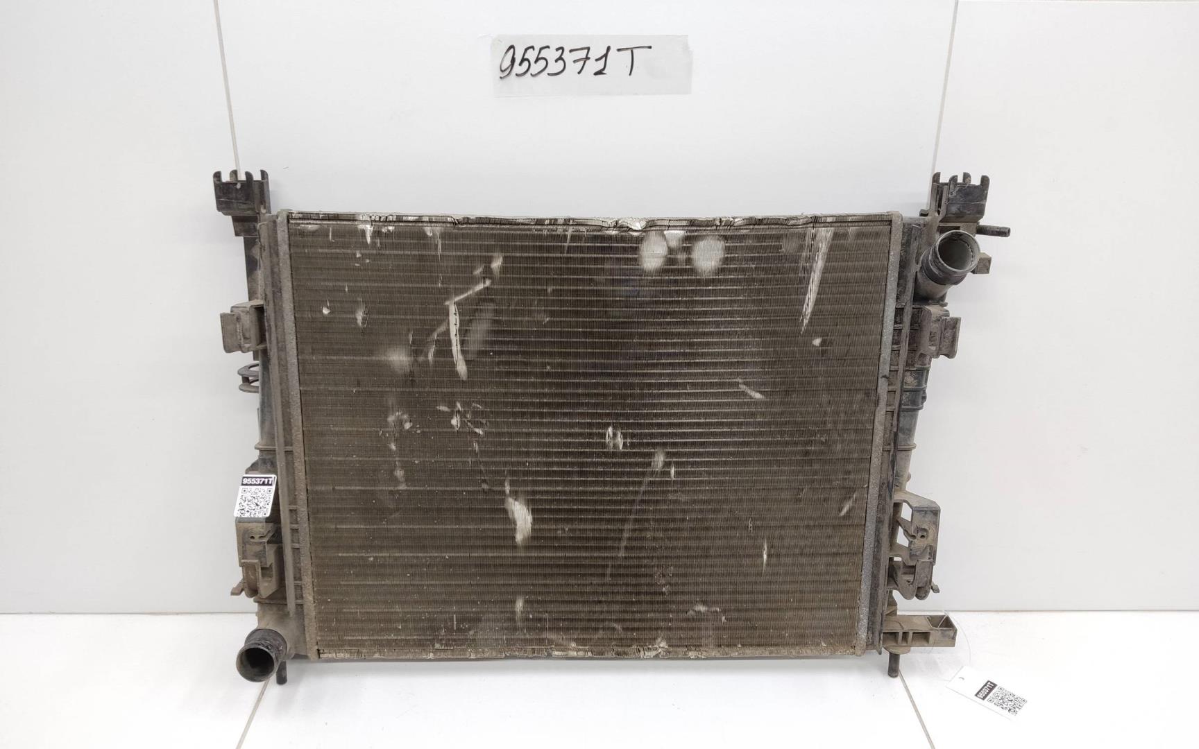 Радиатор охлаждения двигателя основной