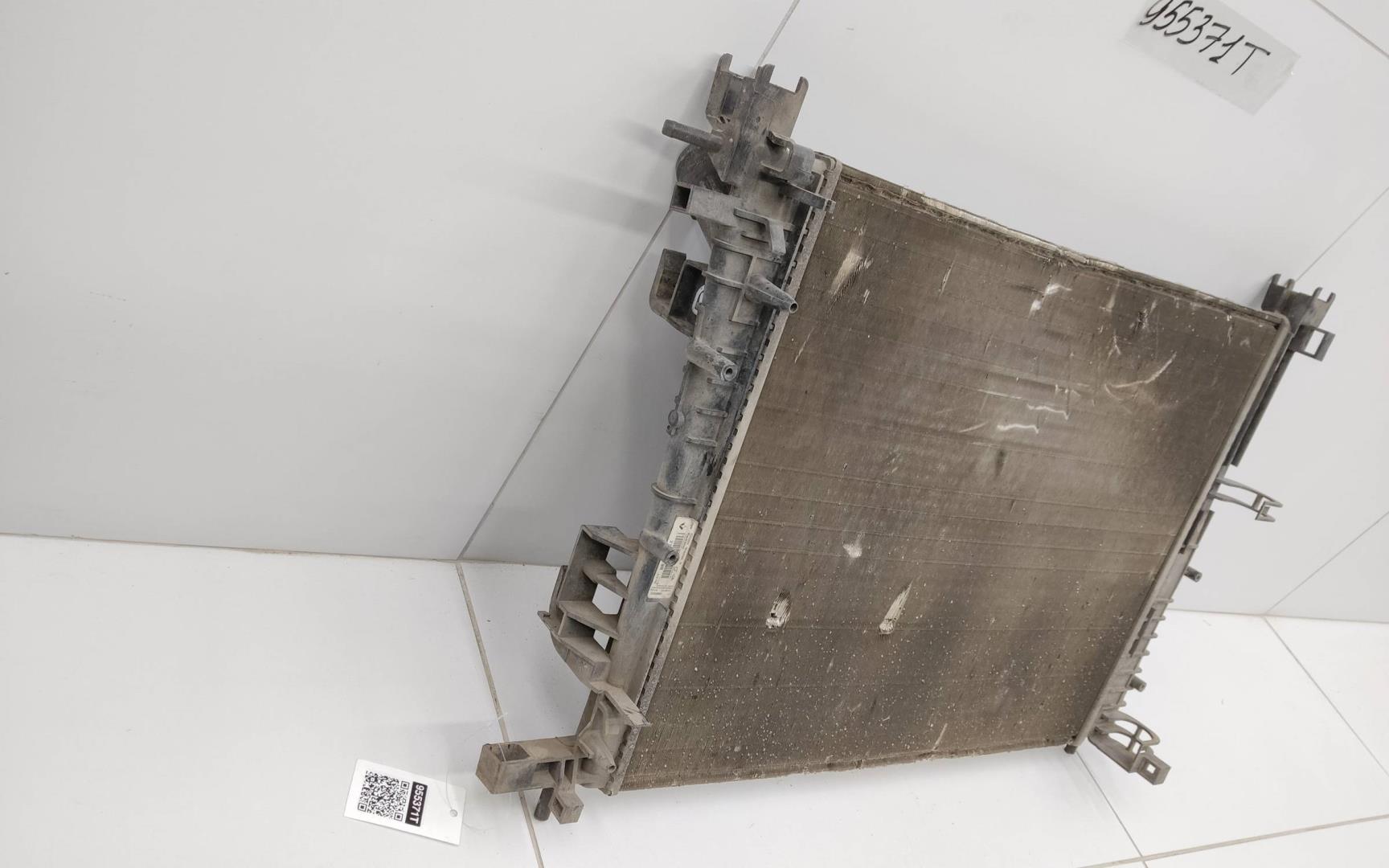 Радиатор охлаждения двигателя основной