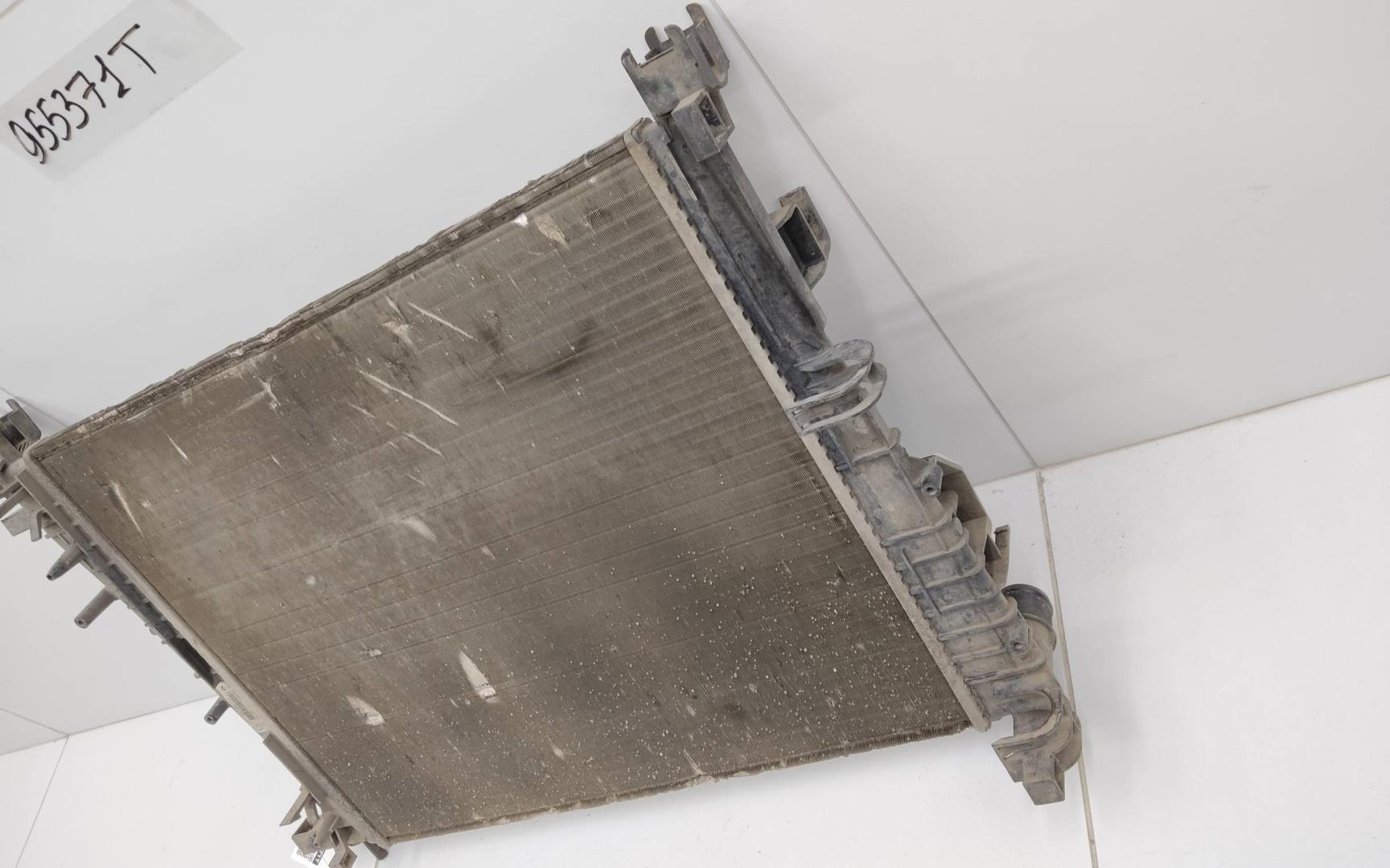 Радиатор охлаждения двигателя основной